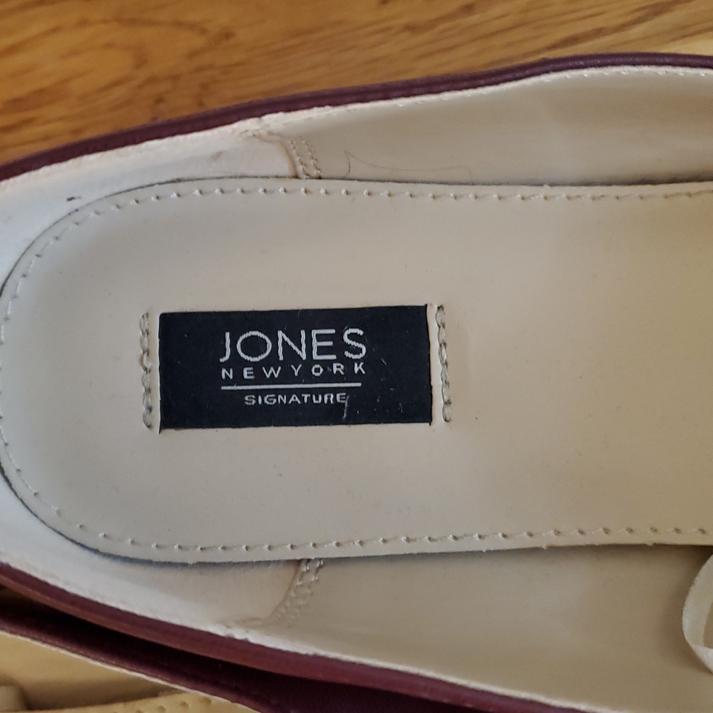 Jones New York "Sonia" Faux Leather Burgundy Penny Loafers, Size 10 M - Picture 3 of 10